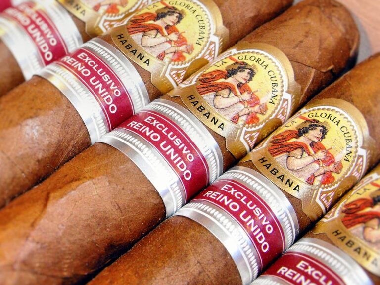 La Gloria Cubana Cuban Cigars: The Tale of Two Cities